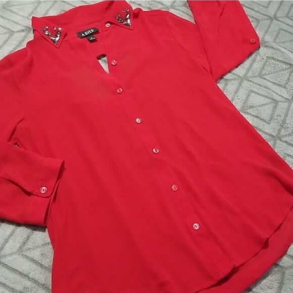 A. Byer Red Jeweled Peek Back Dressy Classy Chic Loose Fit Cute Button Up Blouse - Picture 2 of 5